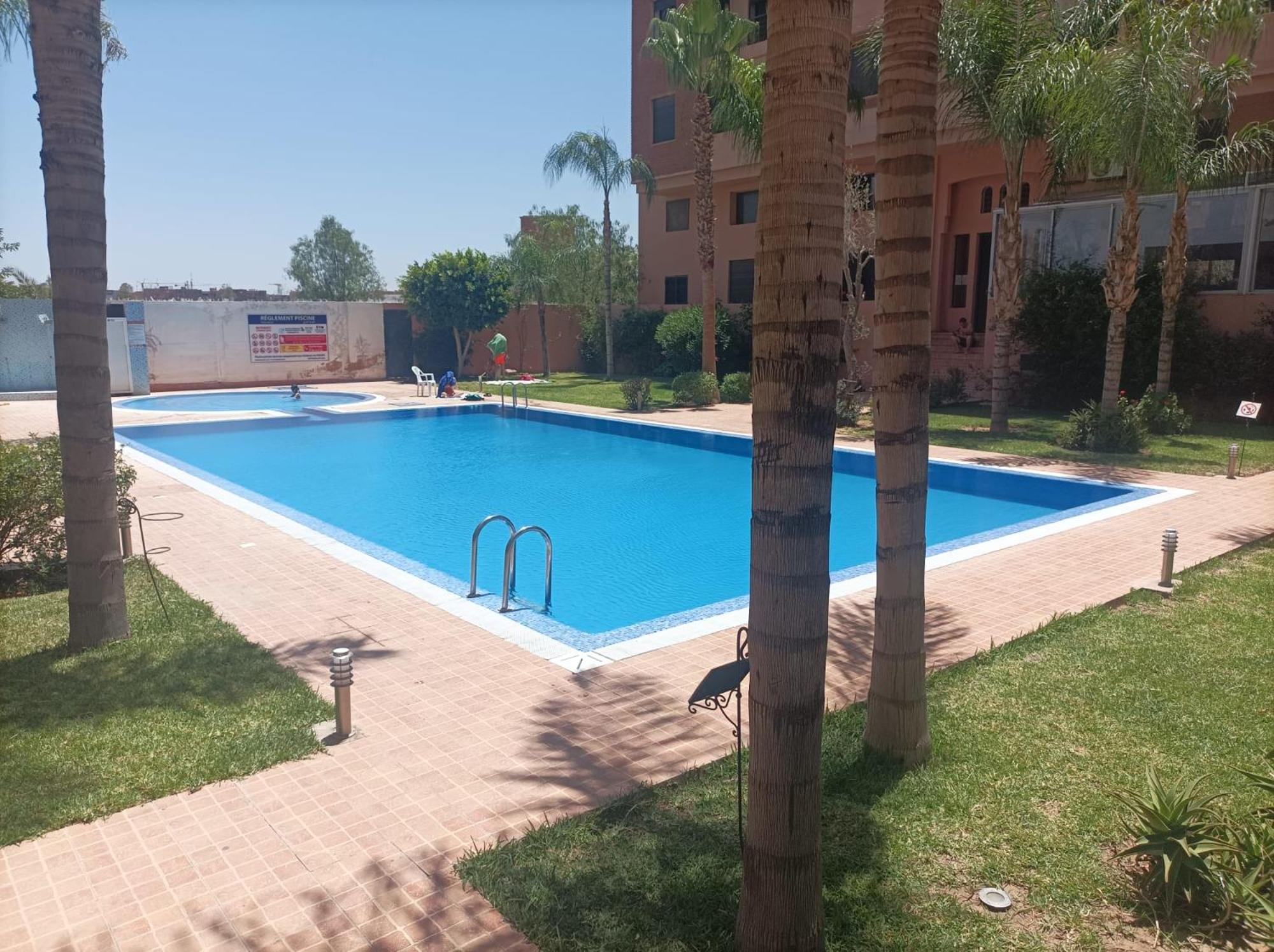 Appartement Haut Standing Vu Piscine 마라케시 외부 사진